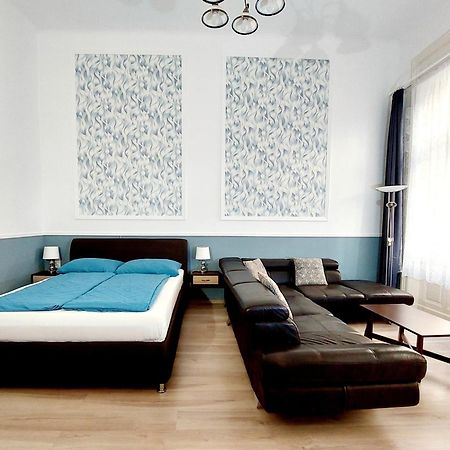 Eoetvoes Apartman Budapest Extérieur photo