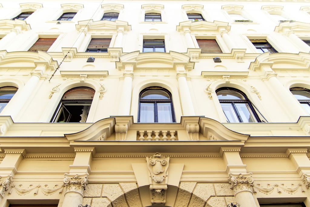 Eoetvoes Apartman Budapest Chambre photo
